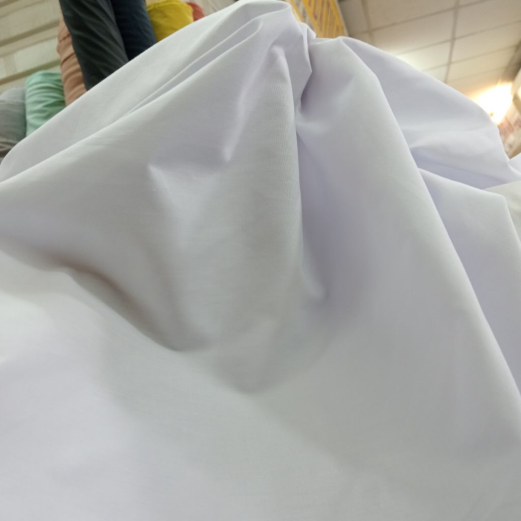 KAIN TC SERAGAM / KAIN KATUN TC SERAGAM SEKOLAH SERAGAM KANTOR / SERAGAM TC PUTIH BERSIH / PER 0,5 M