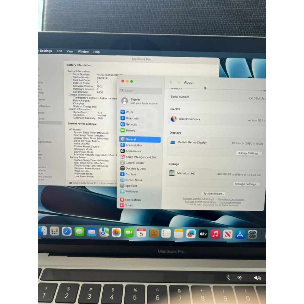 Macbook Pro A2338 M2 2022 13inc 8gb 512gb Grade A Laptop Kualitas Terbaik Layar 13 Inci RAM 8GB Stor