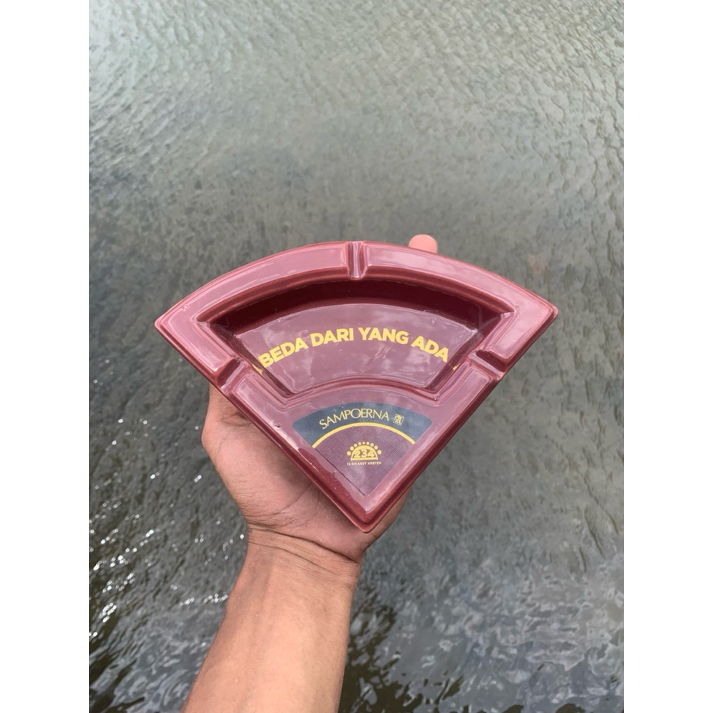 ASBAK ROKOK bahan keramik original mudah di bersihkan awet tahan lama