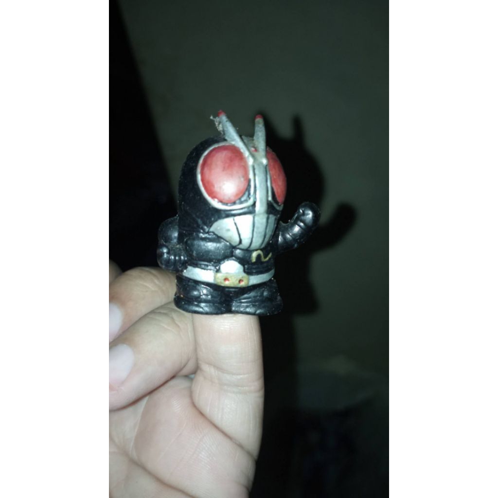 mini figure jari kamen rider ksatria baja hitam finger doll