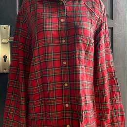 Kemeja Wanita Flannel Uniqlo Kotak-Kotak