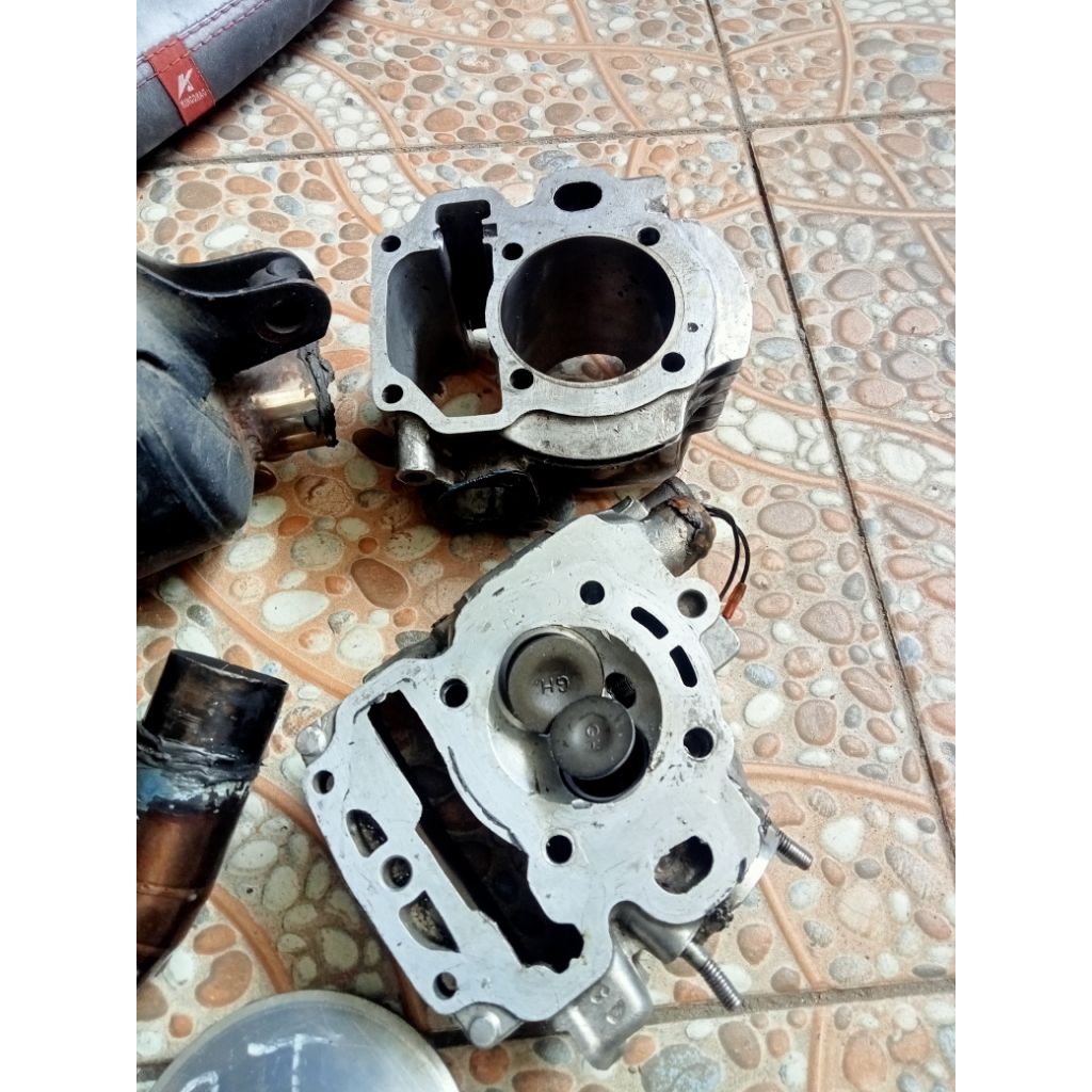 Head vario karbu 28/24 + klep & Karbu Pe 28