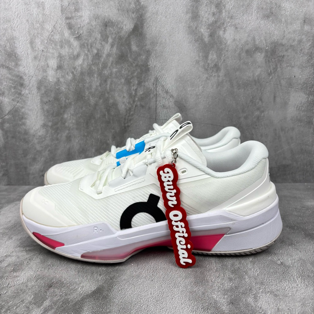 On The Roger Pro Fire White Pink