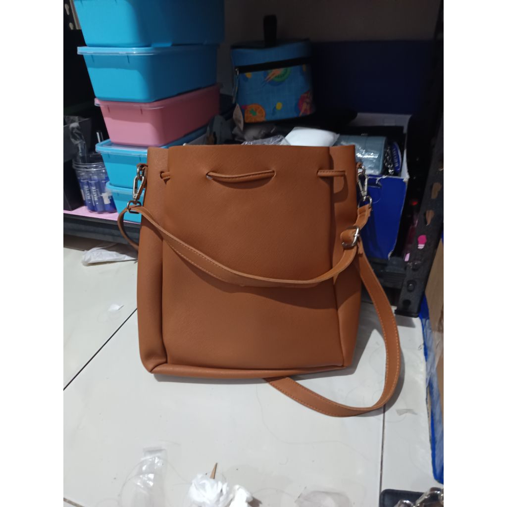 TAS SELEMPANG WANITA COKLAT SOPHIE MARTIN PARIS
