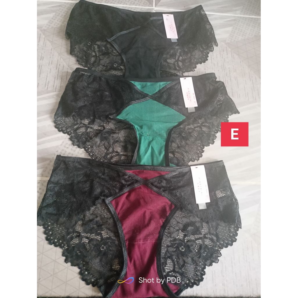 CD dewasa renda transparan