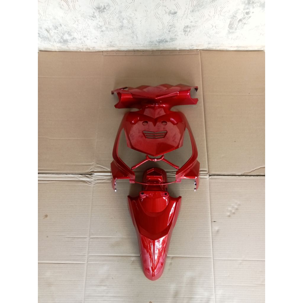 full body halus Honda beat karbu merah body hitam