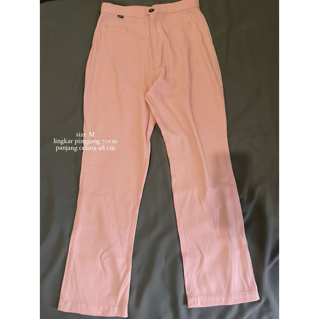 celana pink