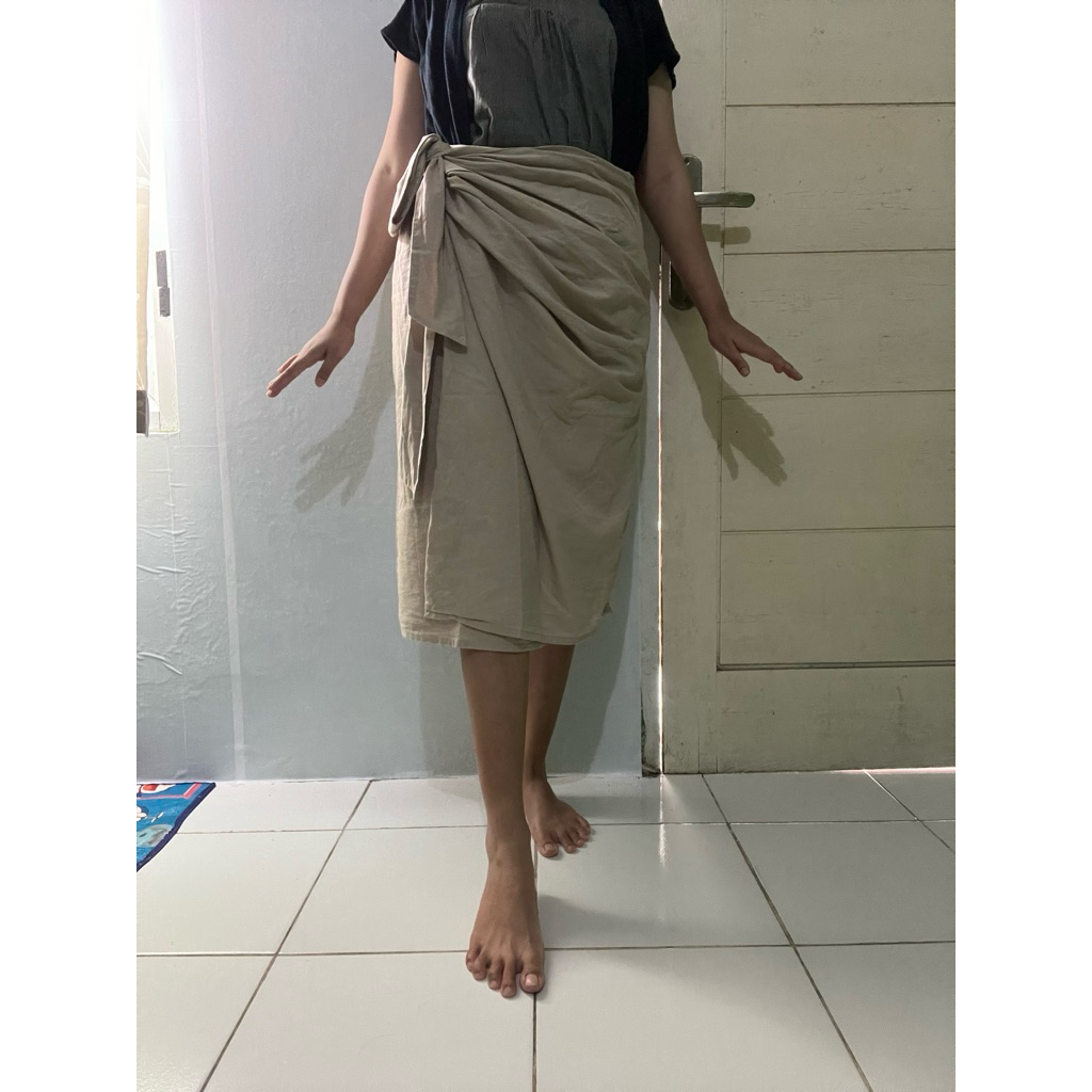 (Preloved) Rok lilit