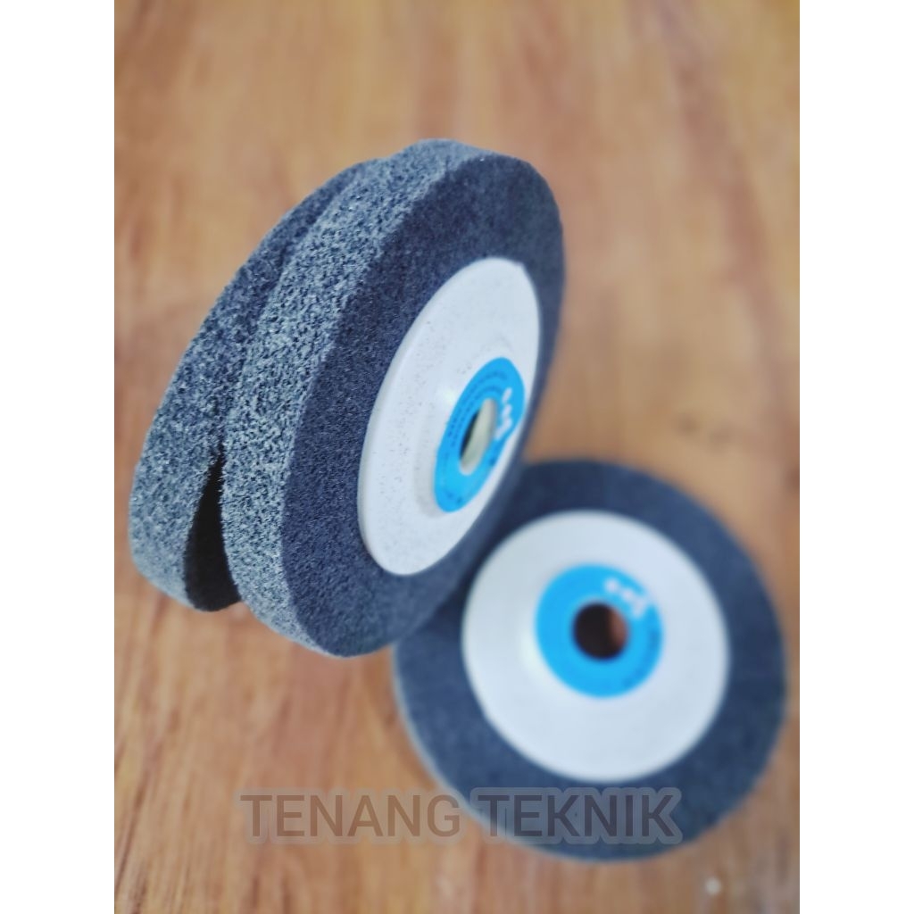 BATU POLES KERAMIK GRANIT 4INCH PEMBERSIH LANTAI  DAN DINDING KAMAR MANDI Non Woven Hitam