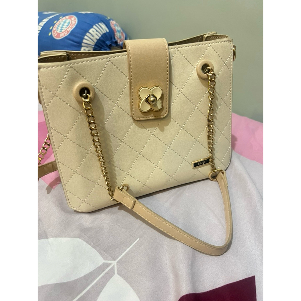 Preloved Tas enji