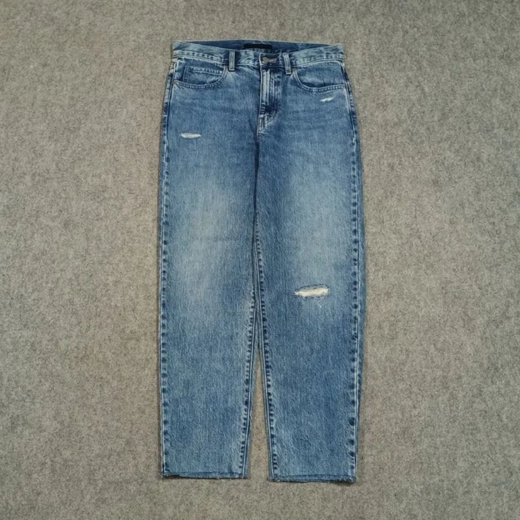 Celana ripped jeans panjang pria UNIQLO size 29 second