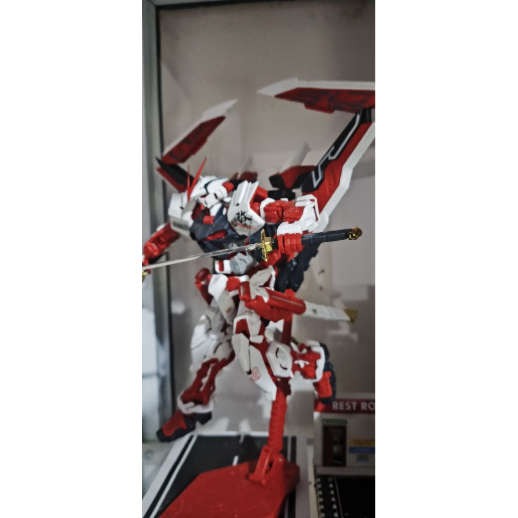 Daban MG 8820 wing zero 1/100 dan Astray Red frame MG 1/100
