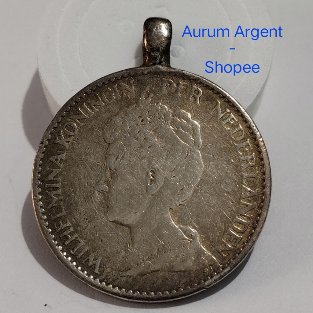 LT.36-- 1 PC LIONTIN KOIN KUNO PERAK ASLI 1 GULDEN WILHELMINA TH 1913. -- PENDANT COIN SILVER --