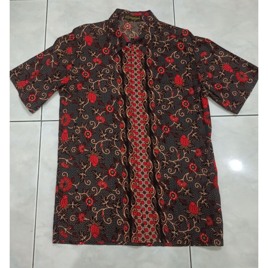 Kemeja Batik Pria Arjuna Weda lengan pendek