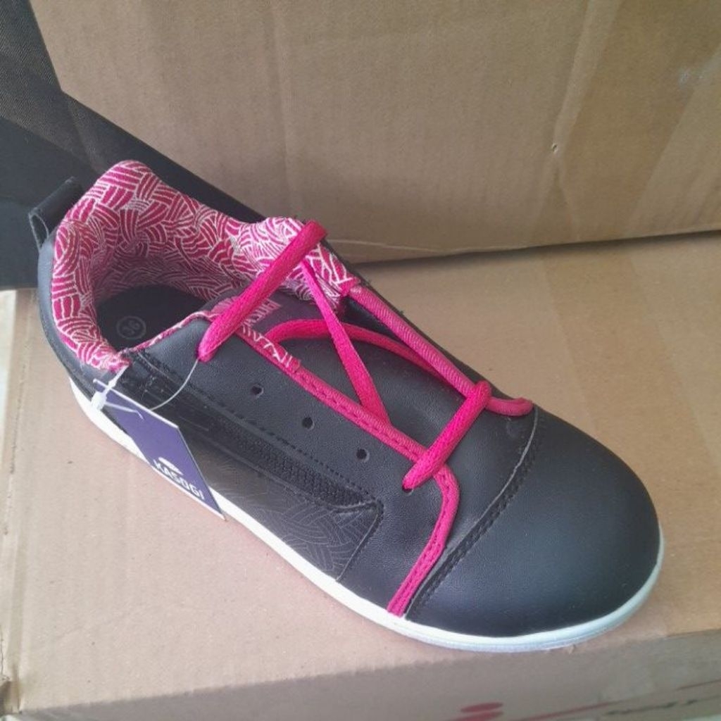 SEPATU SEKOLAH SEPATU HITAM SEPATU  KASOGI 32 sampai 36