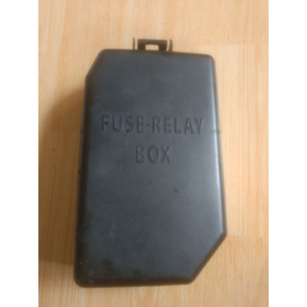 cover tutup box sekring Kia Rio (taxi) 2006-2012 (BEKAS)