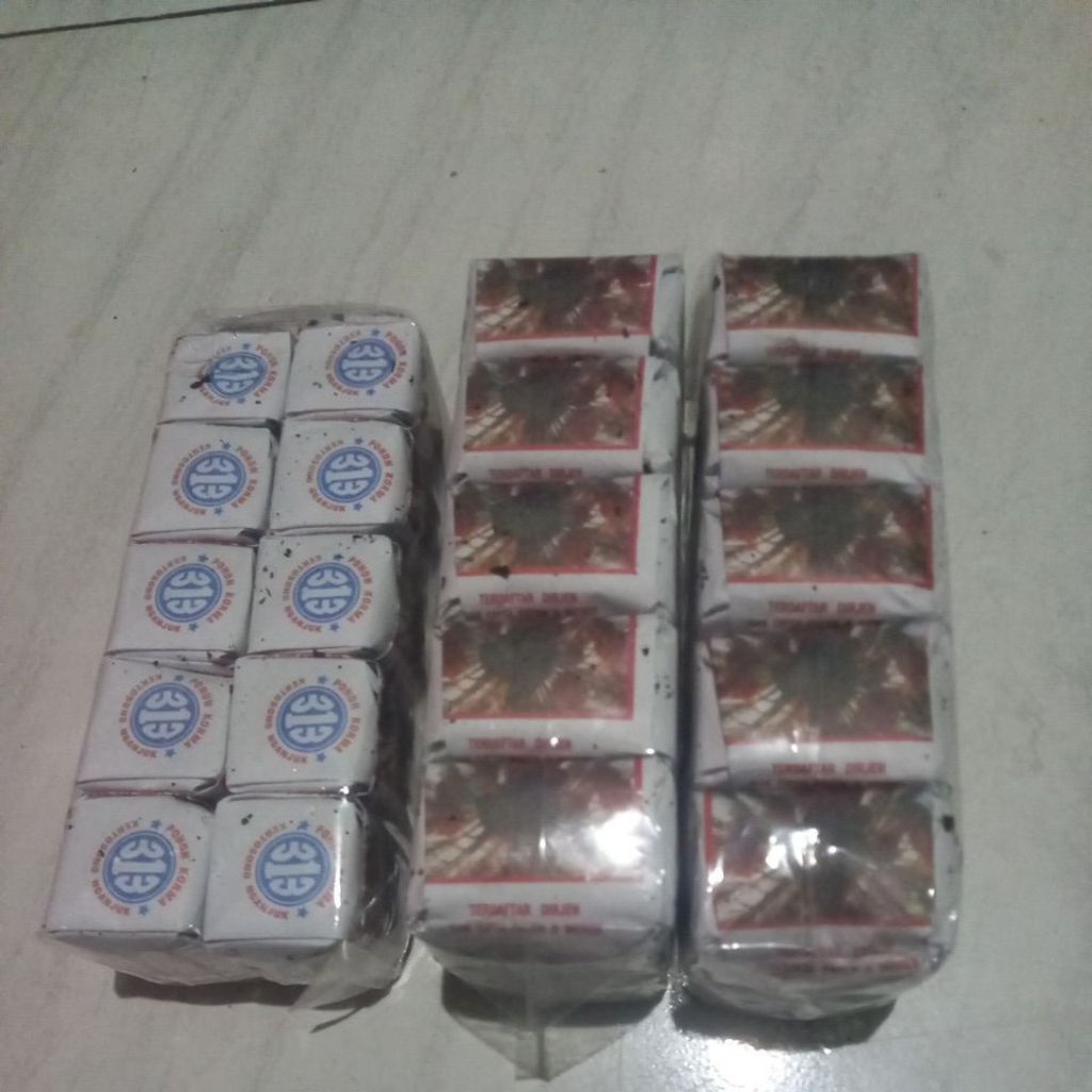 Teh Wangi 313 Cap Pohon Kurma 10 Gram isi 10 bungkus