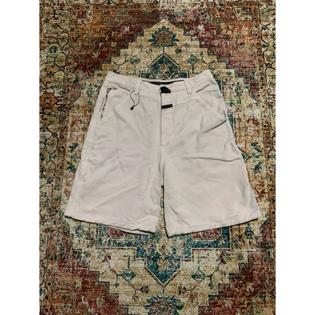 Celana Pendek Marithe Francois Girbaud