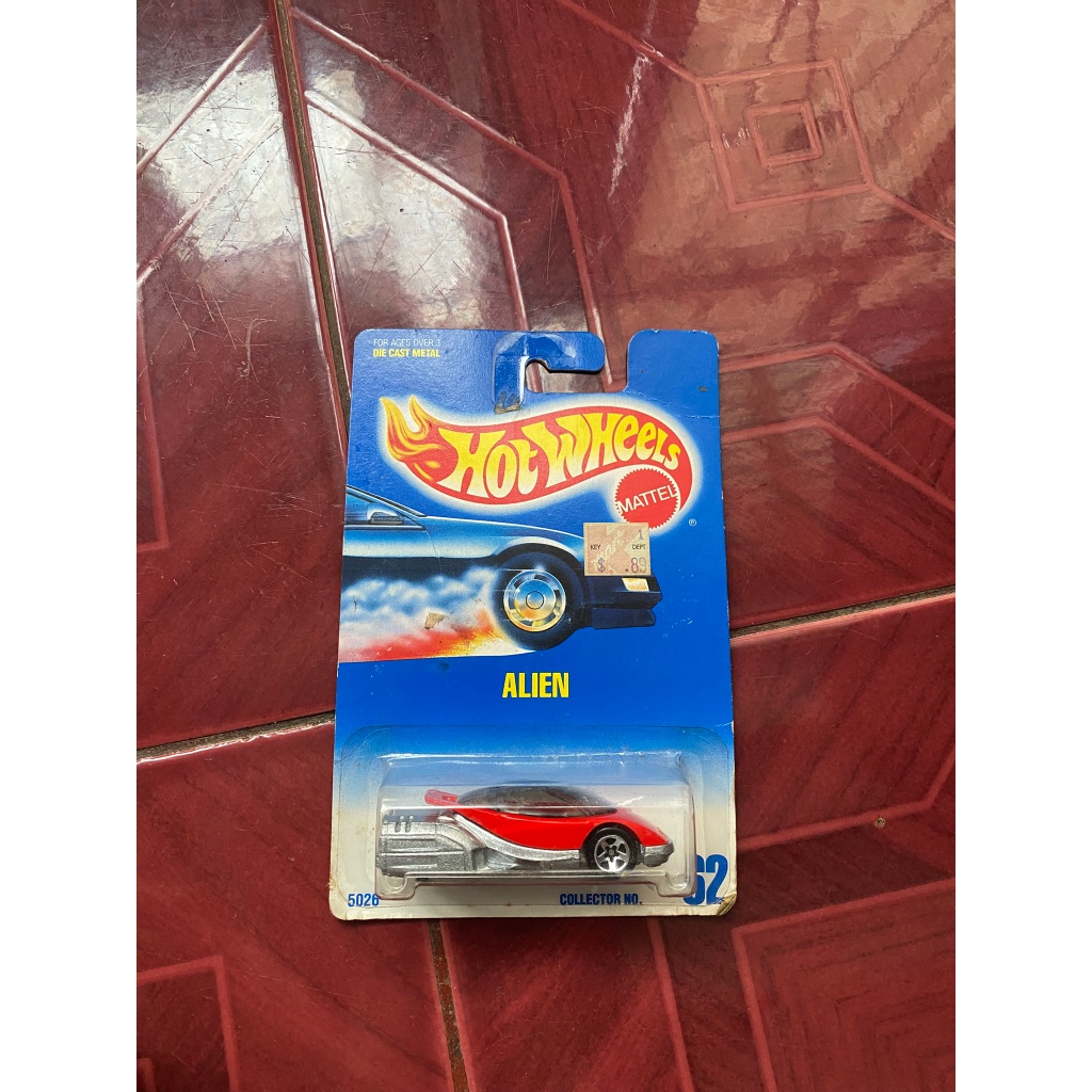 Van / Sports Car / Hot Wheels Alien #5026# H28