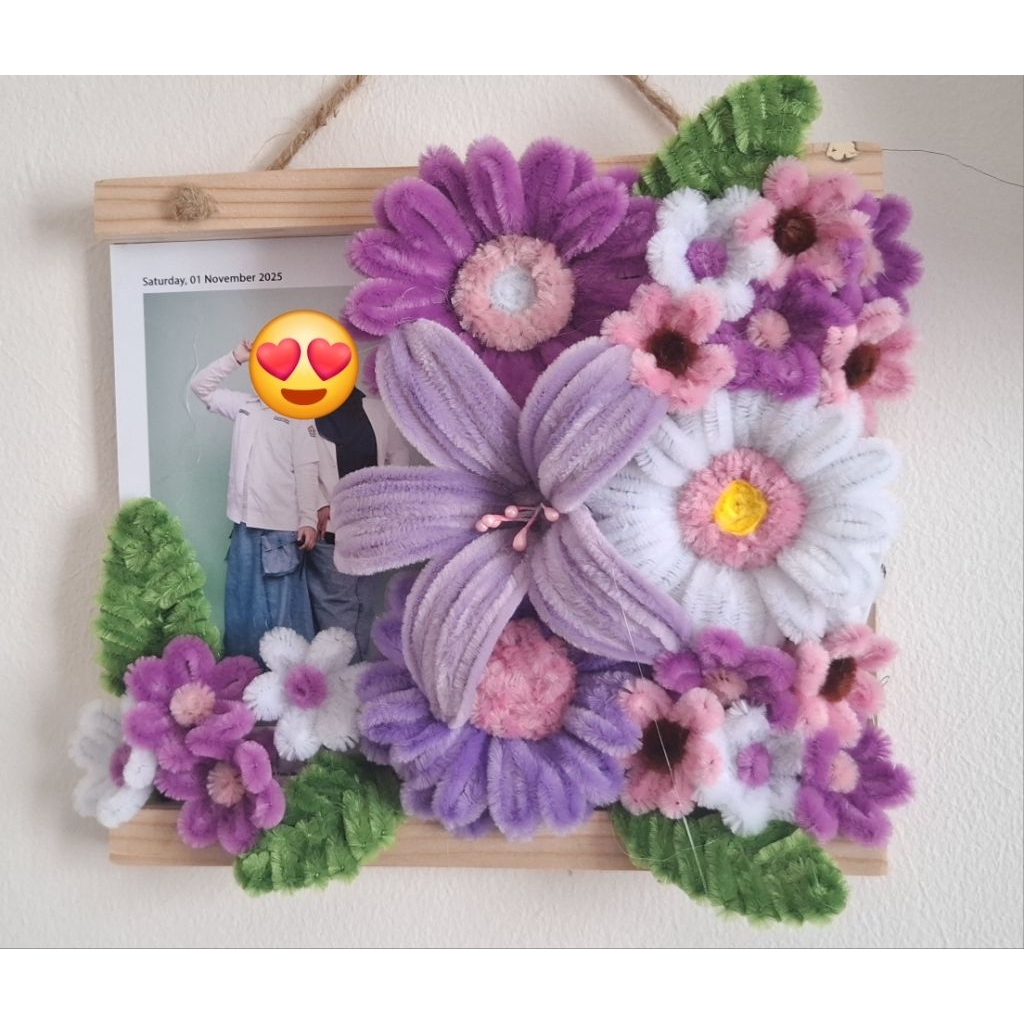 Pajangan  bingkai bunga 3D kawat bulu