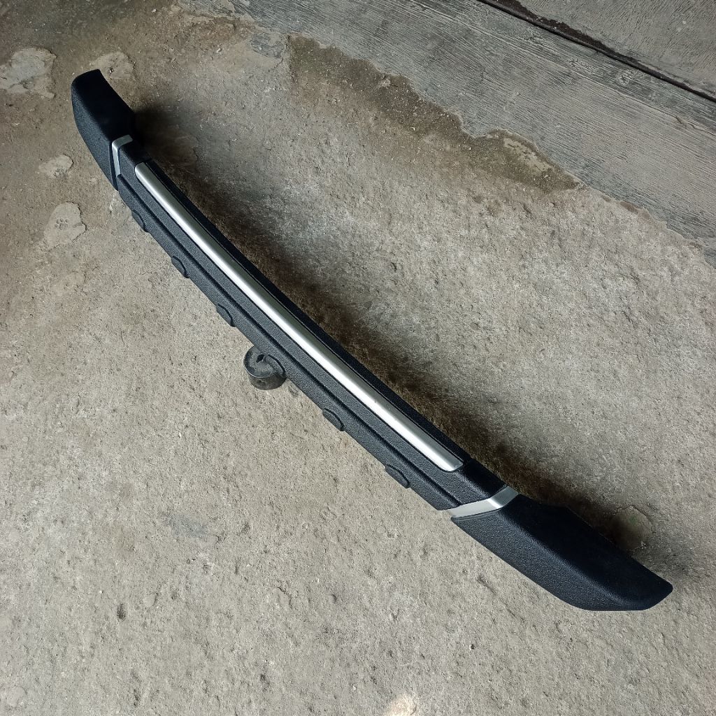 pengaman Bumper belakang Avanza Xenia 2014