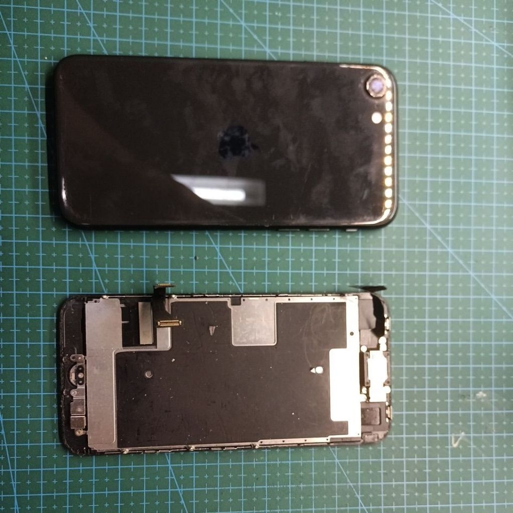 Iphone SE2020 lcd housing ori copotan cabutan
