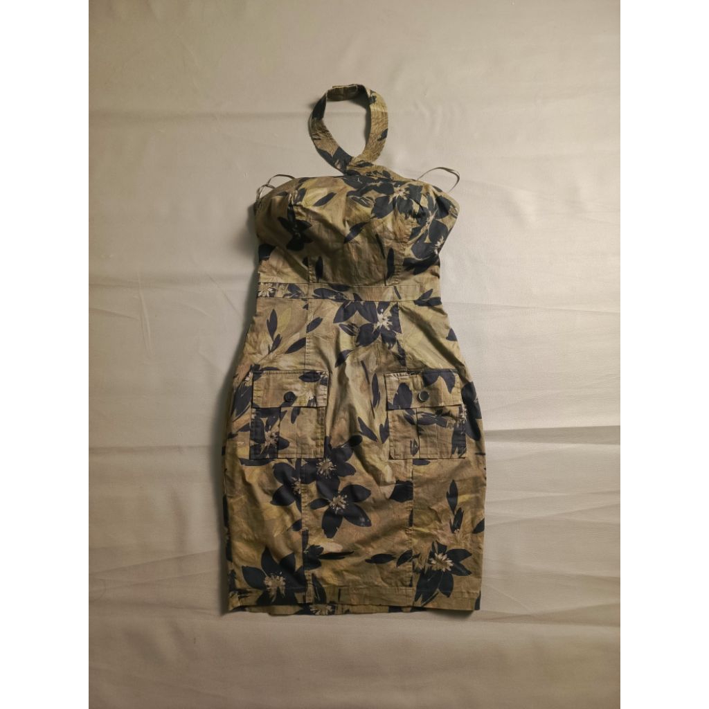 dress guess
