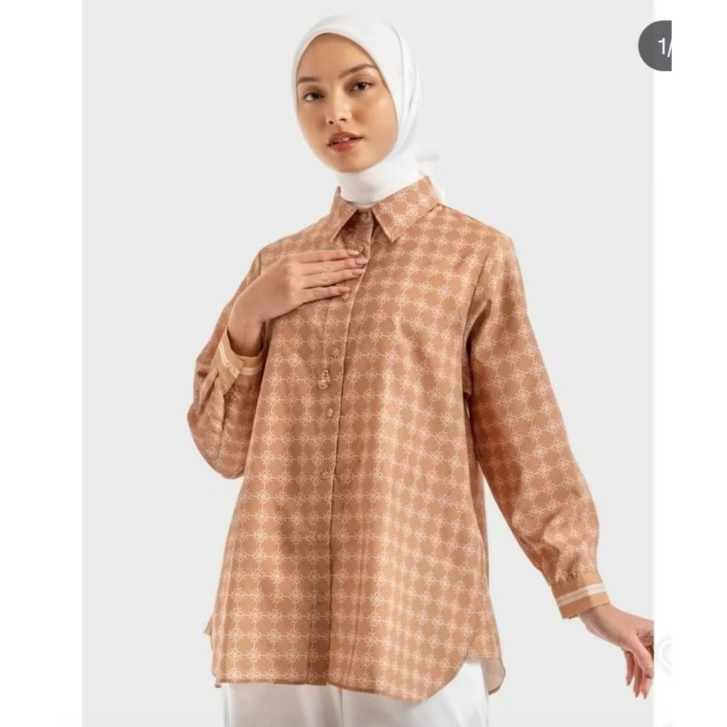 Ria Miranda Naima Shirt Size L