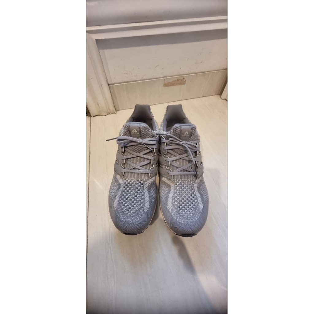 S-40 sepatu sneakers ultraboost size 46 used bekas ori