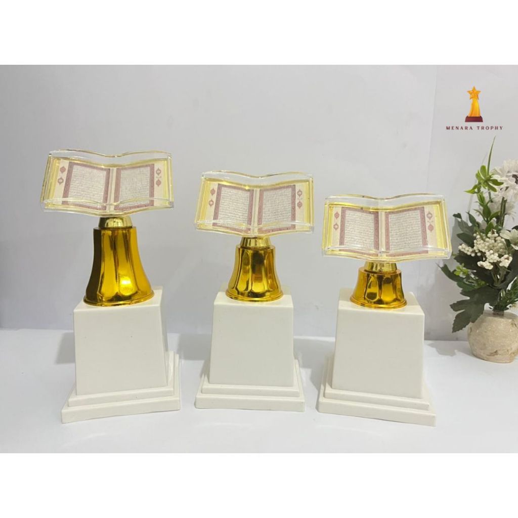 PIALA AL-QURAN TATAKAN PUTIH | PIALA MENGAJI | PIALA PLASTIK MURAH SATU SET