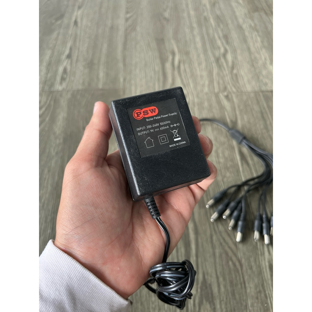 Adaptor efek Multi / Power Supply Guitar Pedal Multi PSW