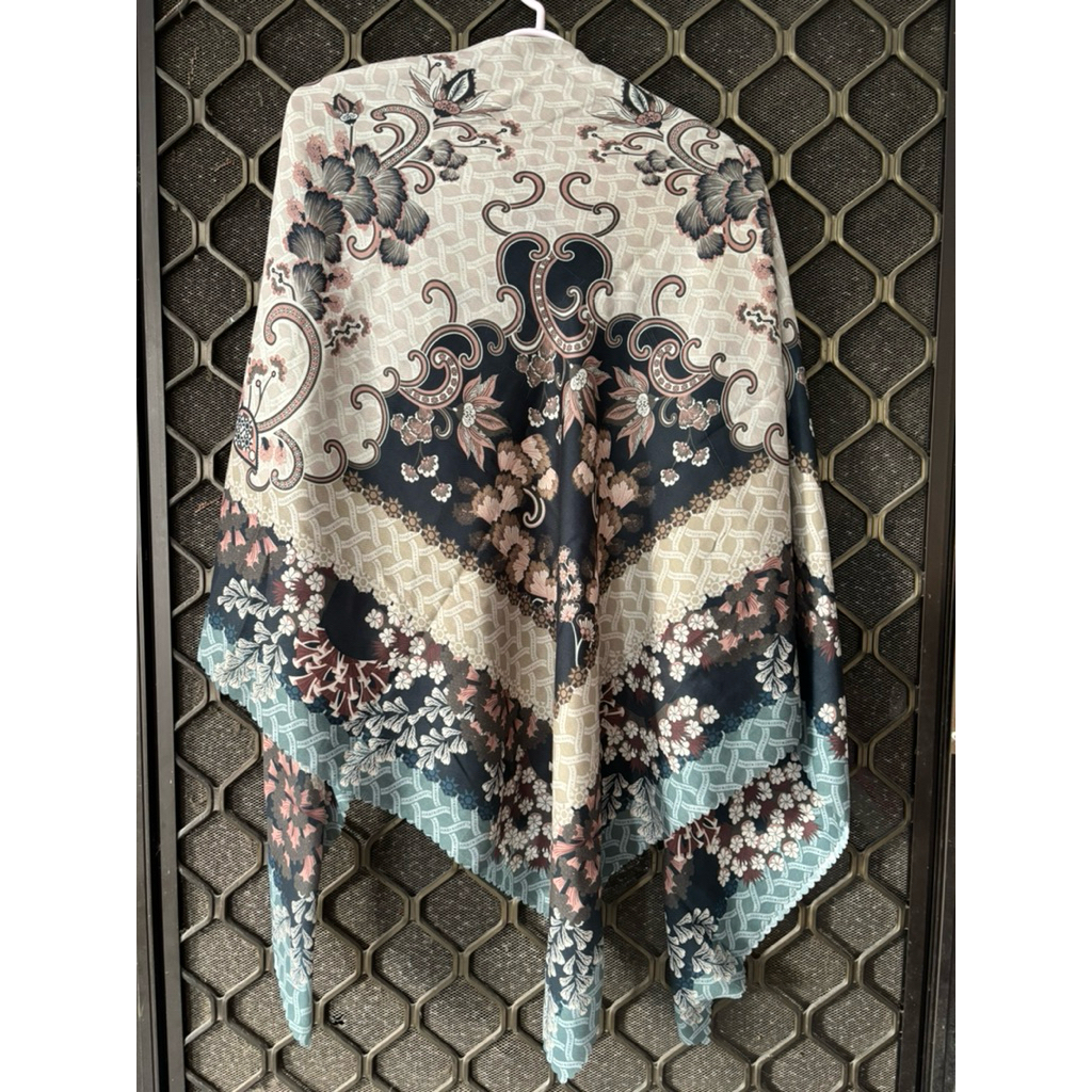 preloved/wearing klamby/jilbab segi empat/voal/hijab/lebaran