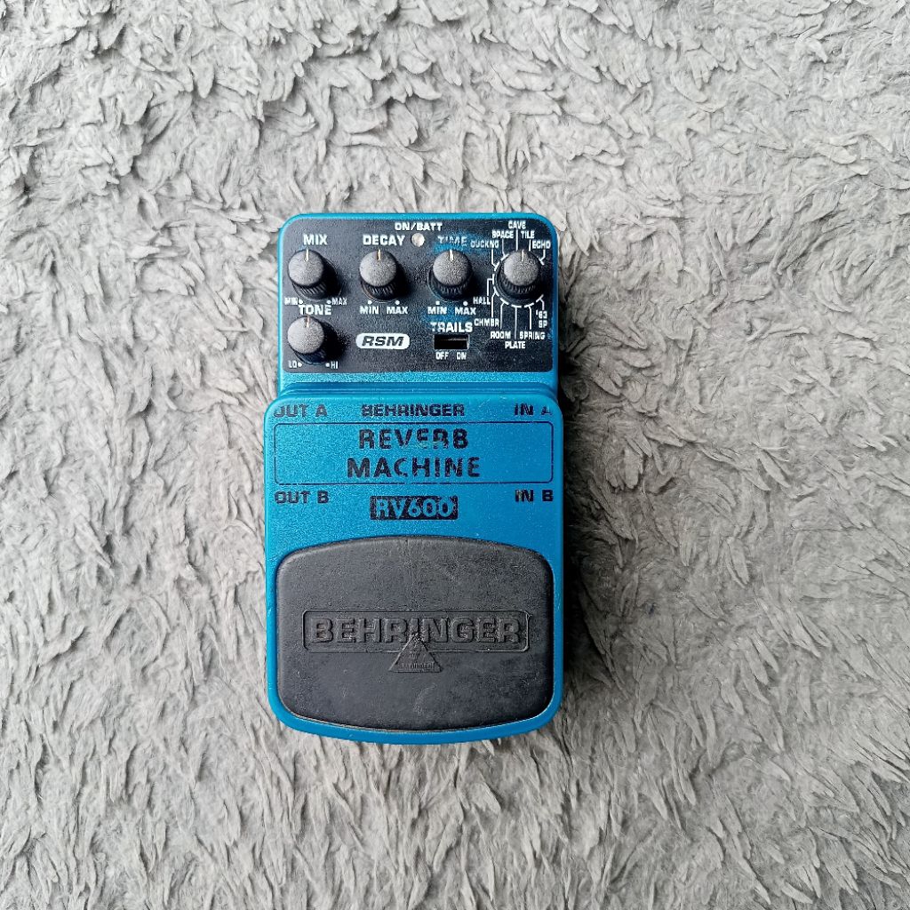 Efek Pedal Behringer Shimmer Reverb Machine RV600 - Normal - Barang Rare - Discontinue