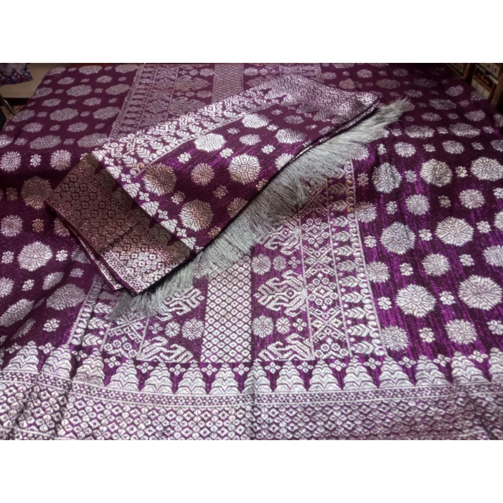 songket palembang semi sutra magenta