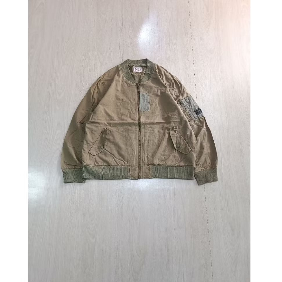 PRIVATE PAUSE BOMBER JACKET