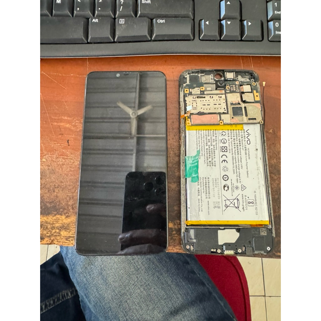 mesin vivo y12&oppo a3s kondisi matot.buat kanibalan. yang oppo a3s lcd nyala masih ori