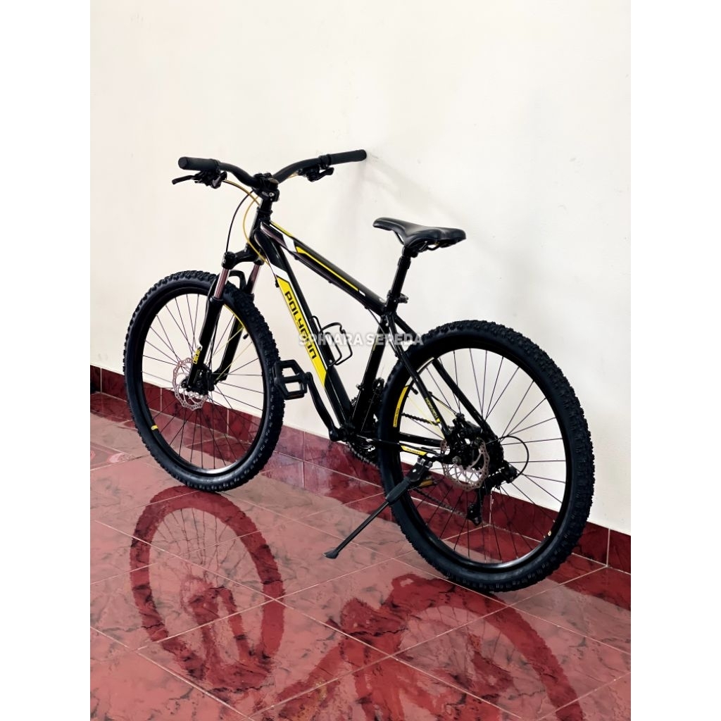 Sepeda MTB Polygon Monarch 5 bekas kondisi terawat siap pakai