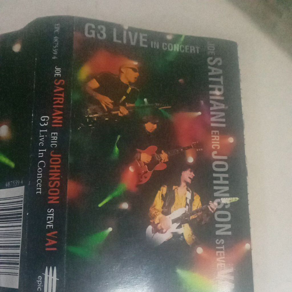 kaset pita G3 in concert V305