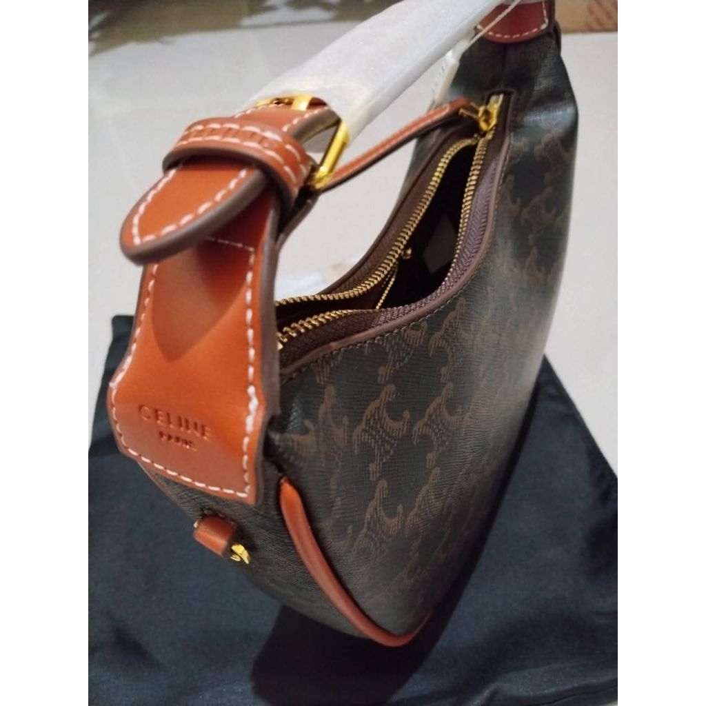 Tas celine half moon #celine #bag