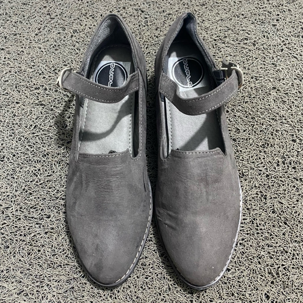 preloved sepatu loafer wanita sz 35