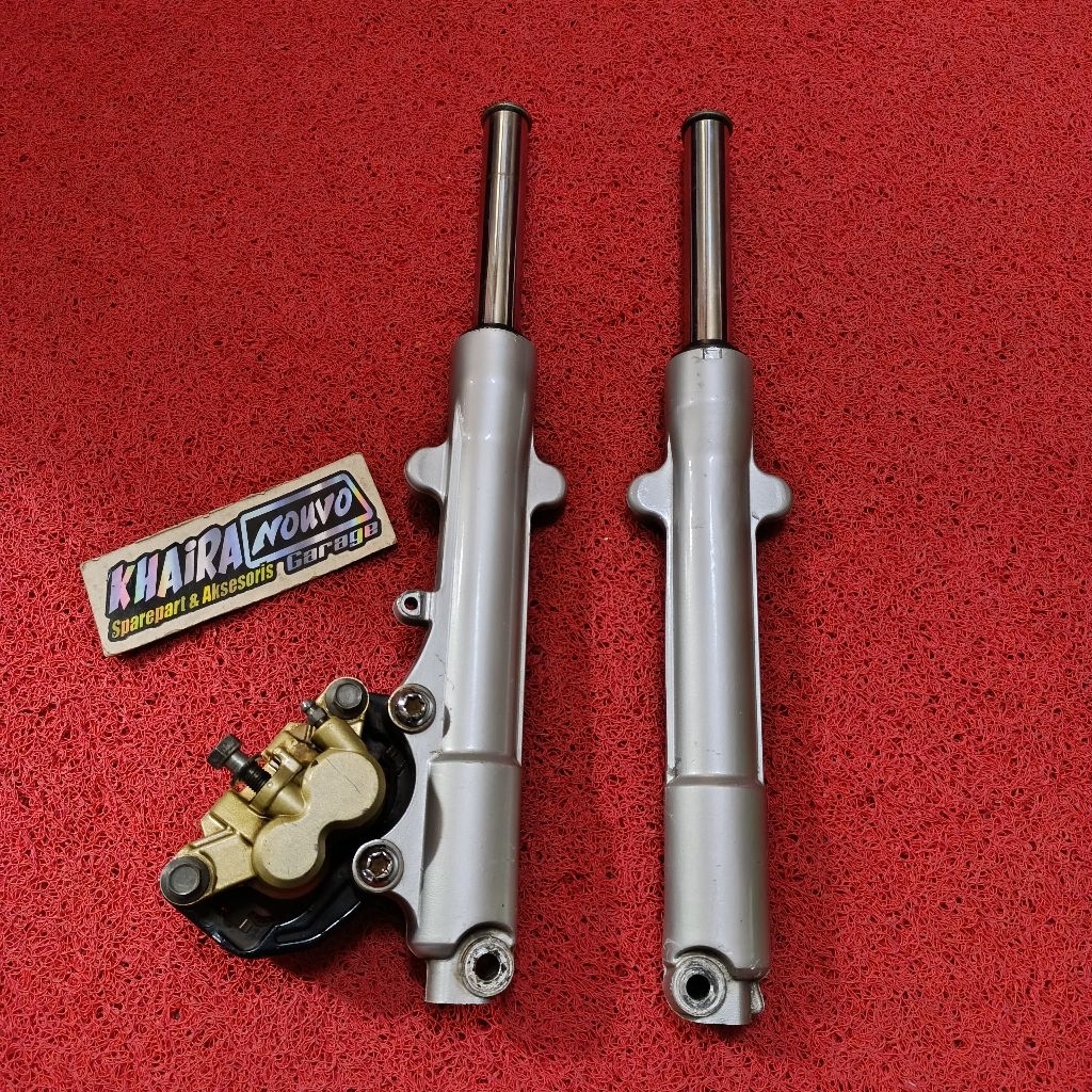 Shock depan yamaha nouvo set kaliper original copotan yamaha nouvo