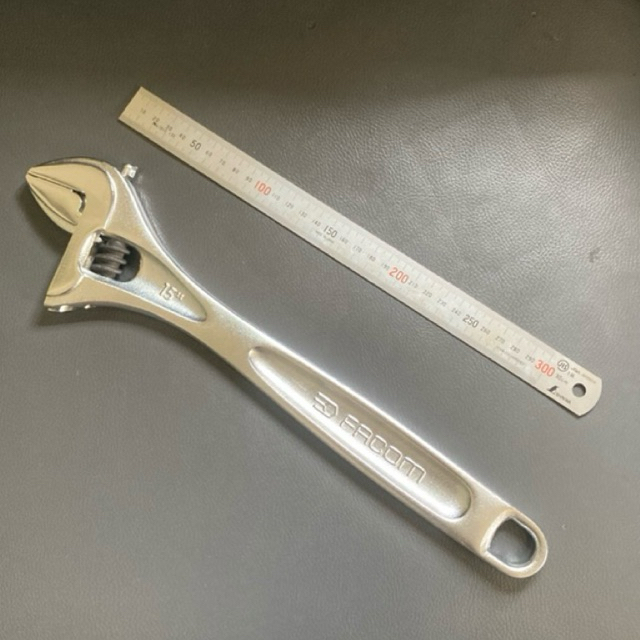 kunci inggris Facom Adjustable wrench 15 inch