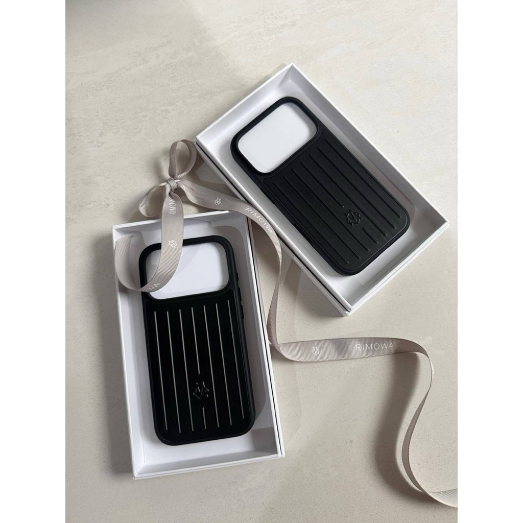 Rimowa iphone case (AUTHENTIC)