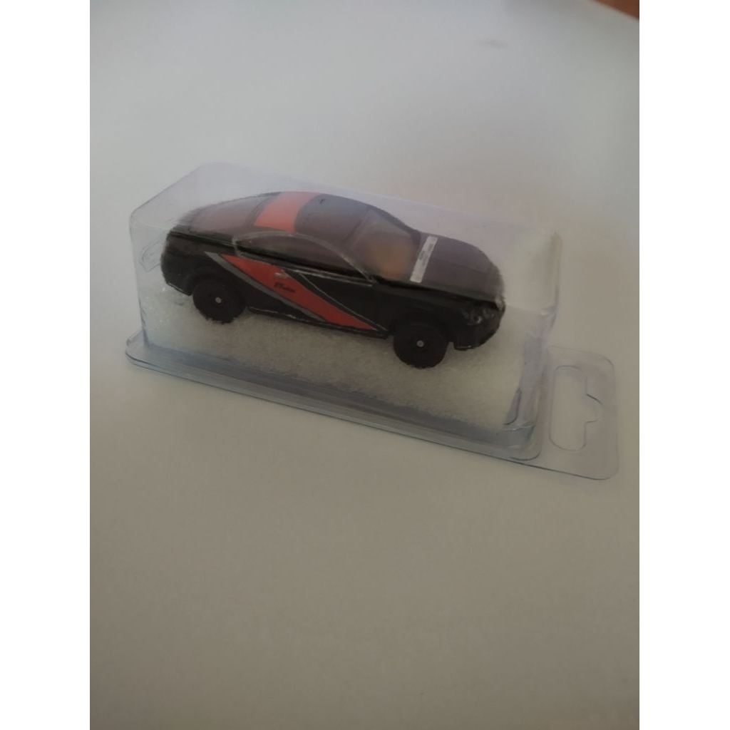 Diecast tomica Bentley Continental GT custom, ban karet