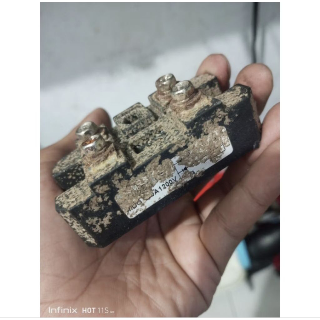 DIODA MDQ 100A BARU ( kondisi kotor) berfungsi baik