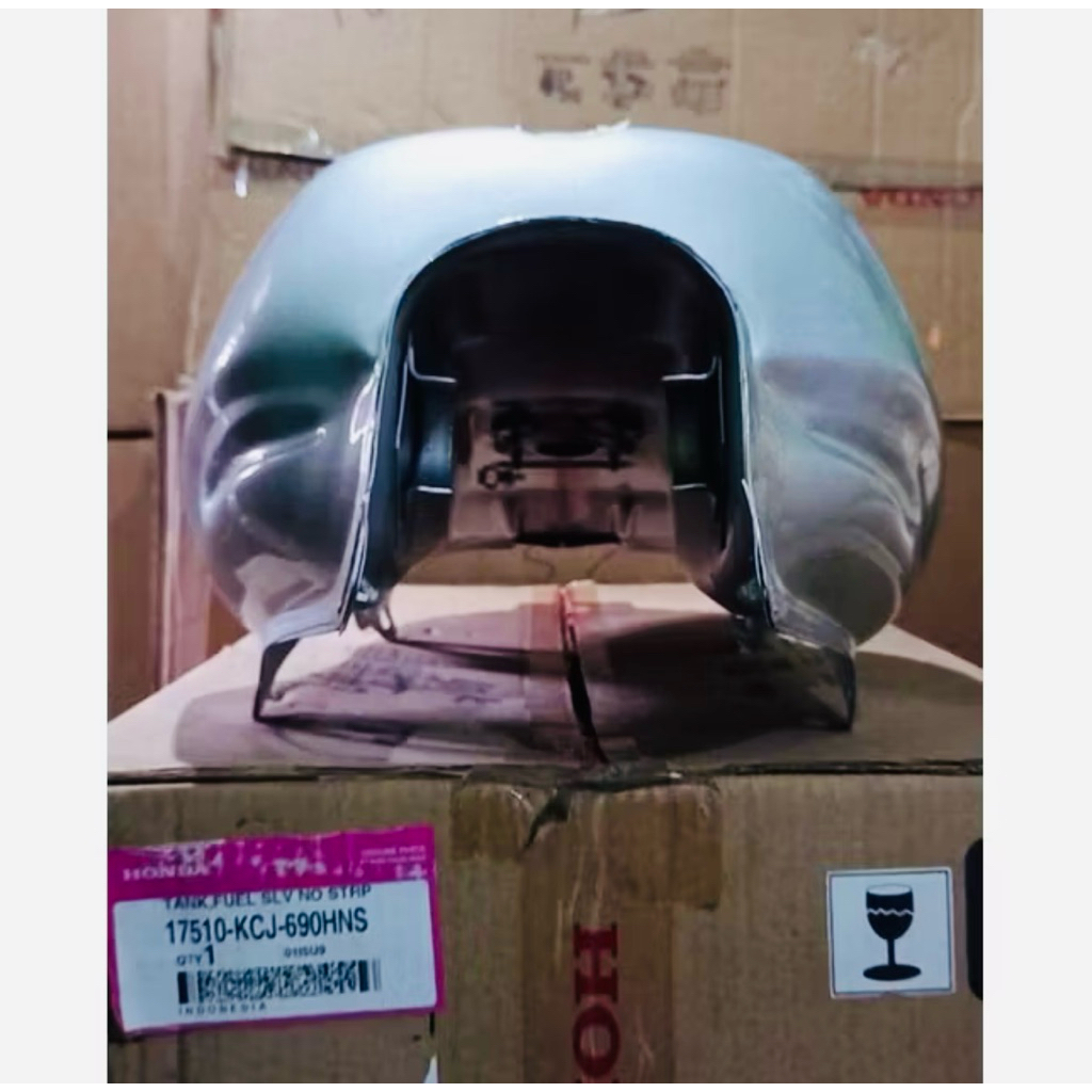 FUEL TANK TEMPAT BENSIN TANGKI TENGKI HONDA TIGER LAWAS TILAS TIGER LAMA TILAM TIGER 2000 SILVER ORI