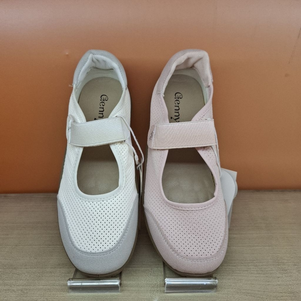 Sepatu Mary Jane Wanita Brand GENNY ORI