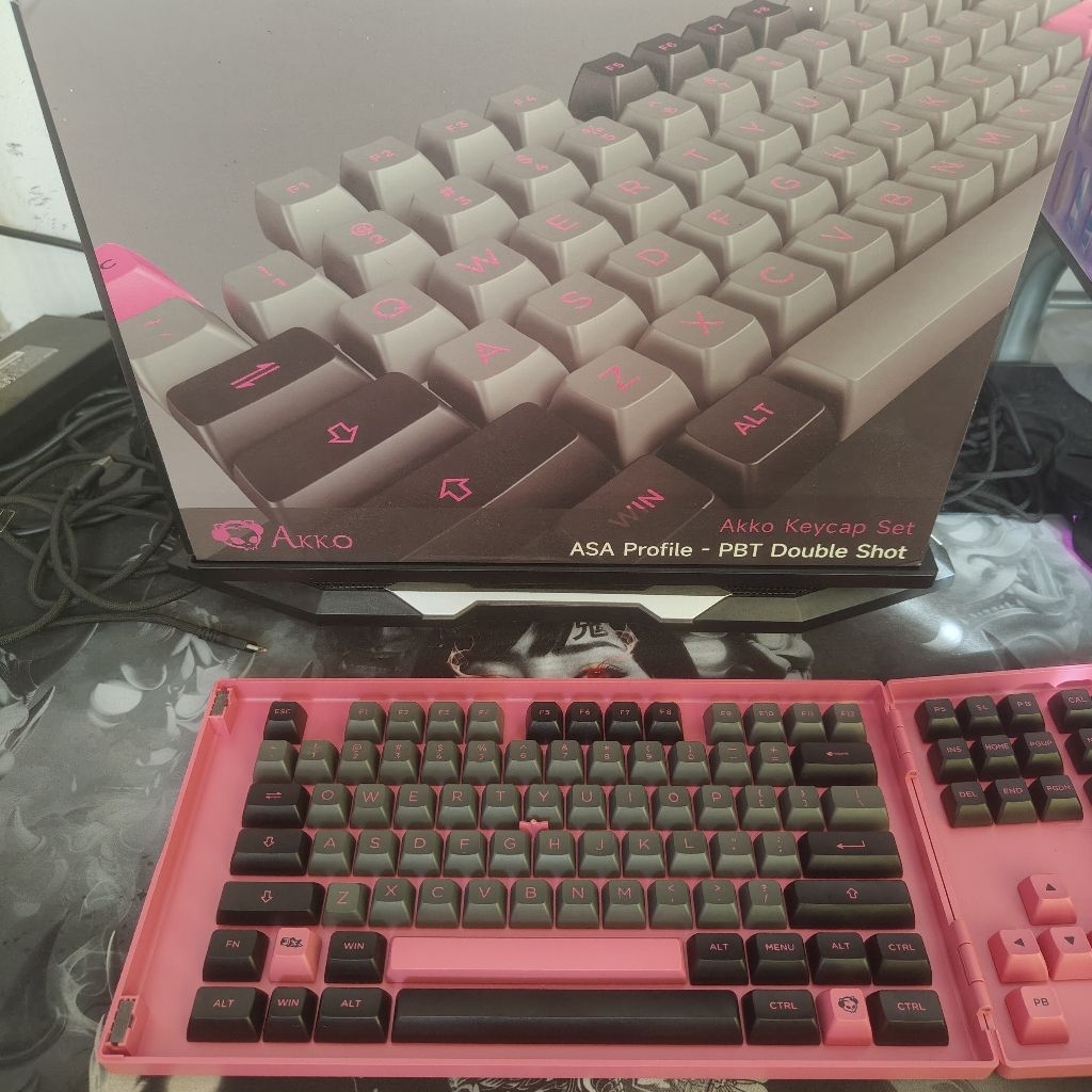 AKKO Black & Rose ASA Profile Set PBT Doubleshot Keycaps