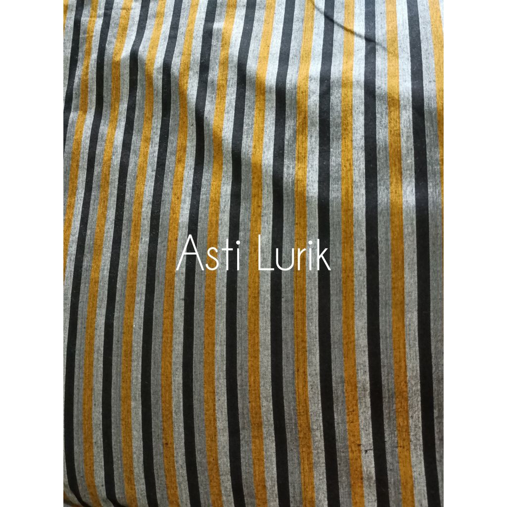 Kain Tenun Lurik ATM ( 200 x 105 ) . Kain Lurik Kuning . Kain Tenun Lurik Kuning .