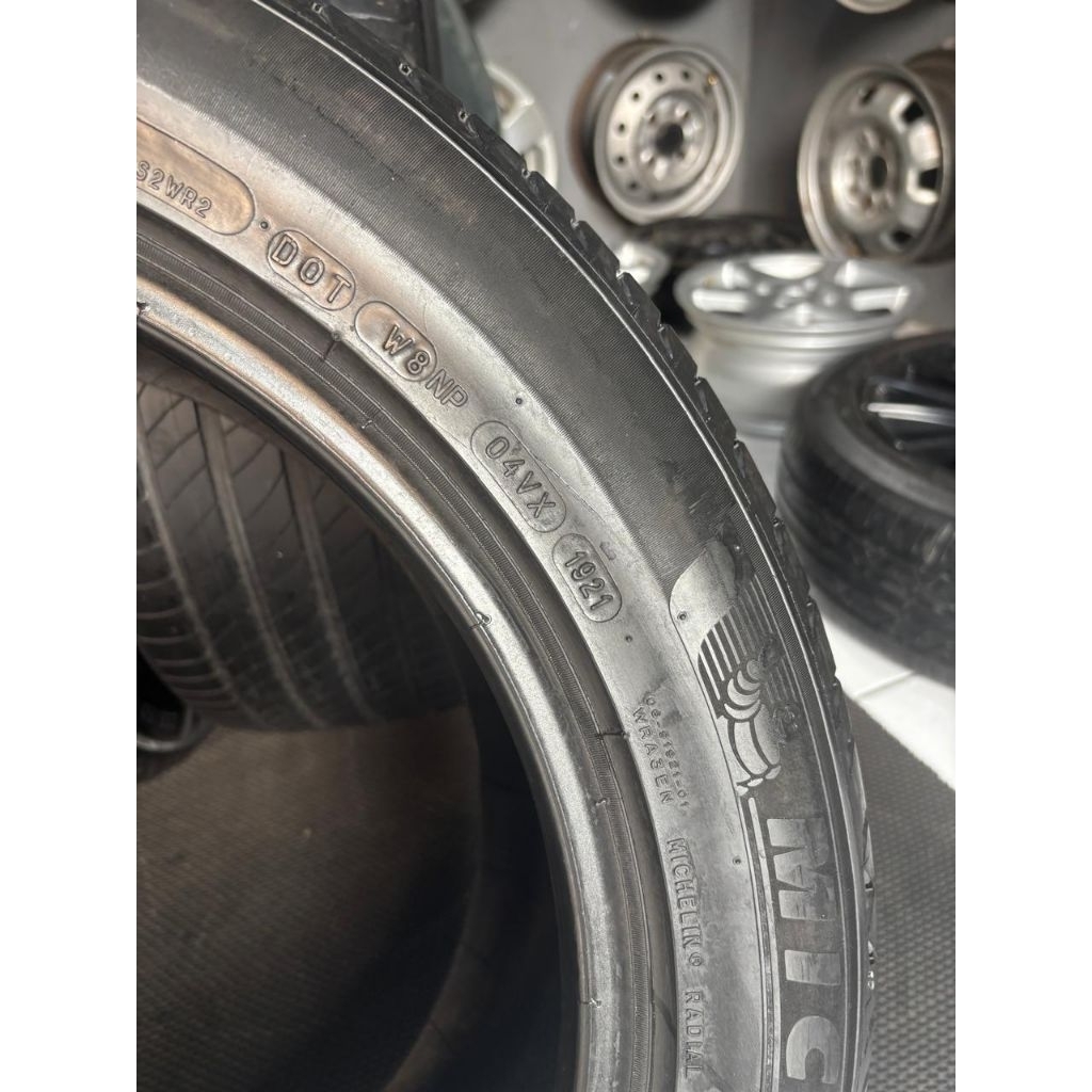 Ban copotan MICHELIN primacy 4 235 50 R18